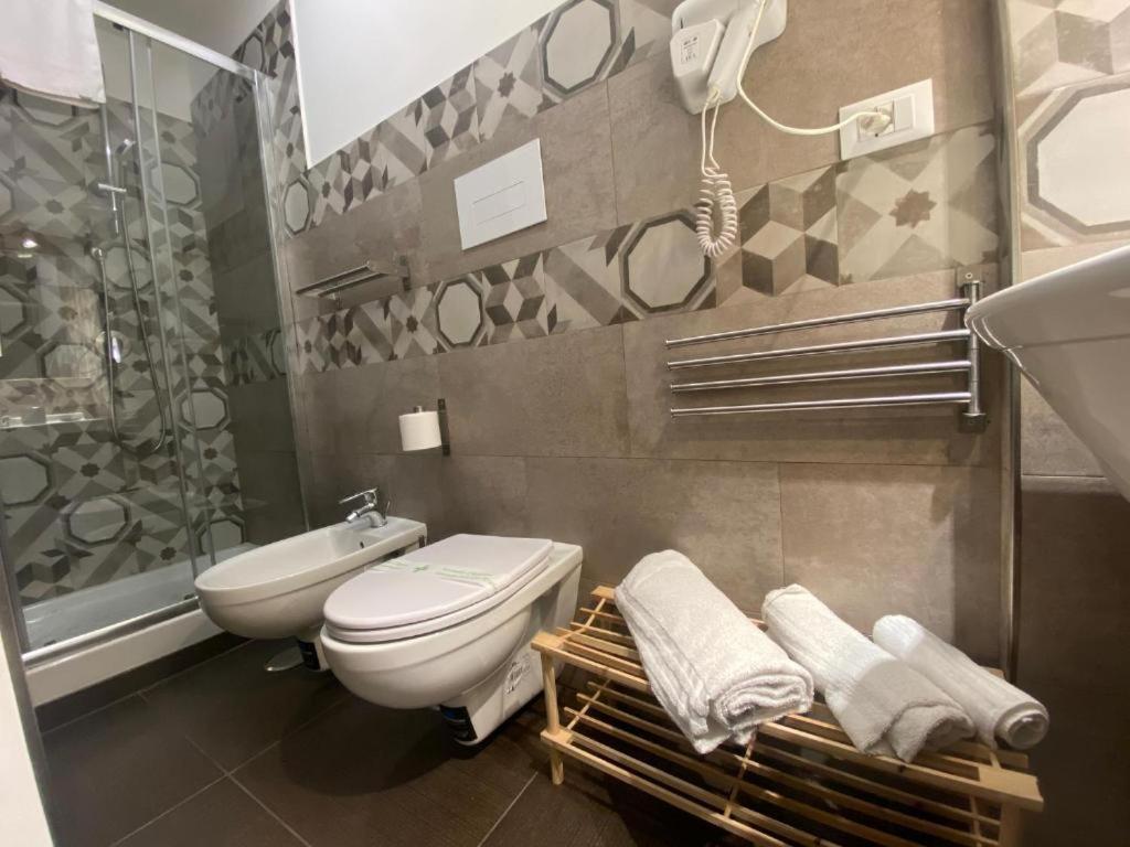 Corso 211 Beds & Suites ナポリ エクステリア 写真