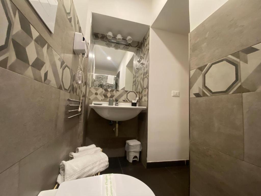 Corso 211 Beds & Suites ナポリ エクステリア 写真